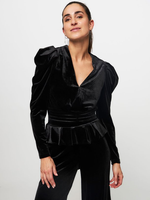 Ontdek de Smoke geweven verlourse top van Dante 6 in de kleur zwart bij Orangebag. Op werkdagen voor 21:45 besteld, morgen in huis.