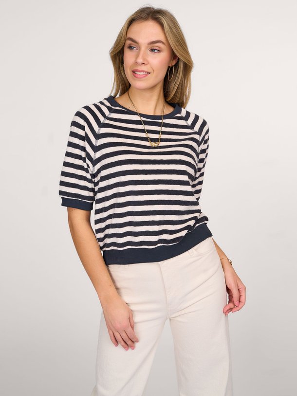 Ontdek de Neva organic cottonmix badstof top van By-Bar in de kleur zwart bij Orangebag. Op werkdagen voor 21:45 besteld, morgen in huis.