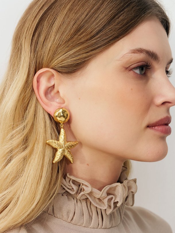 Ontdek de Starfish vergulde oorstekers van Vanessa Baroni in de kleur goudkleur bij Orangebag. Op werkdagen voor 21:45 besteld, morgen in huis.