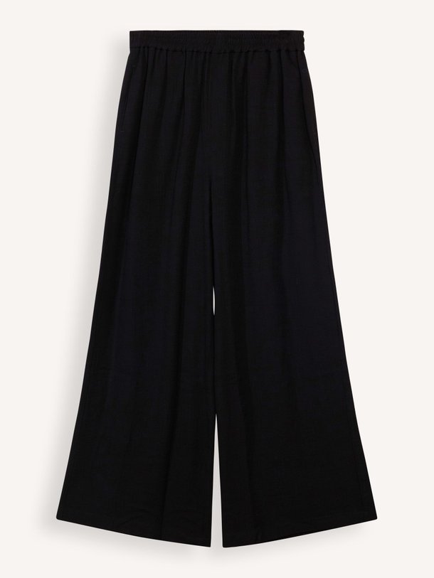 Ontdek de Jalou viscosemix broek van Knit-ted in de kleur zwart bij Orangebag. Op werkdagen voor 21:45 besteld, morgen in huis.