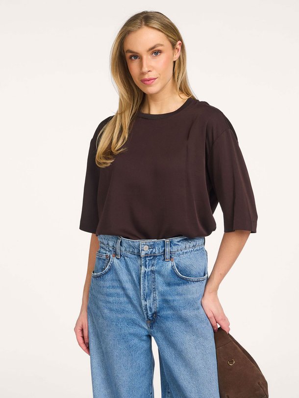 Ontdek de Samanta viscose/lyocellmix T-shirt van Second Female in de kleur Bruin bij Orangebag. Op werkdagen voor 21:45 besteld, morgen in huis.