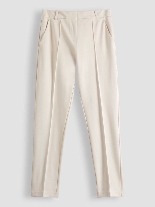 Ontdek de Como viscosemix stretch pantalon van Summum in de kleur ecru bij Orangebag. Op werkdagen voor 21:45 besteld, morgen in huis.