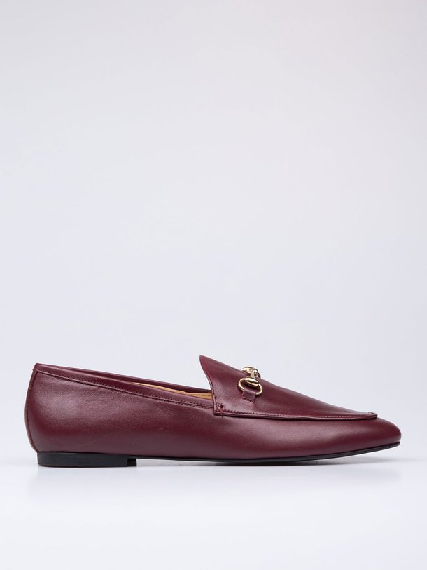 Ontdek de Che lederen loafers van Brown Dot. in de kleur bordeauxrood bij Orangebag. Op werkdagen voor 21:45 besteld, morgen in huis.