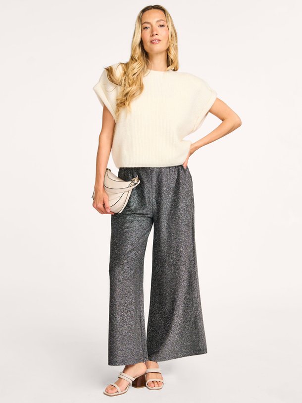 Ontdek de Solar alpacamix top van Karma Koma in de kleur ecru bij Orangebag. Op werkdagen voor 21:45 besteld, morgen in huis.