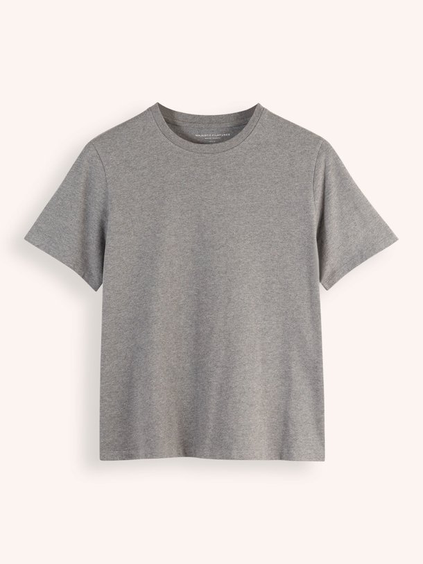 Ontdek de M406 Organic cotton T-shirt van Majestic Filatures in de kleur grijs bij Orangebag. Op werkdagen voor 21:45 besteld, morgen in huis.