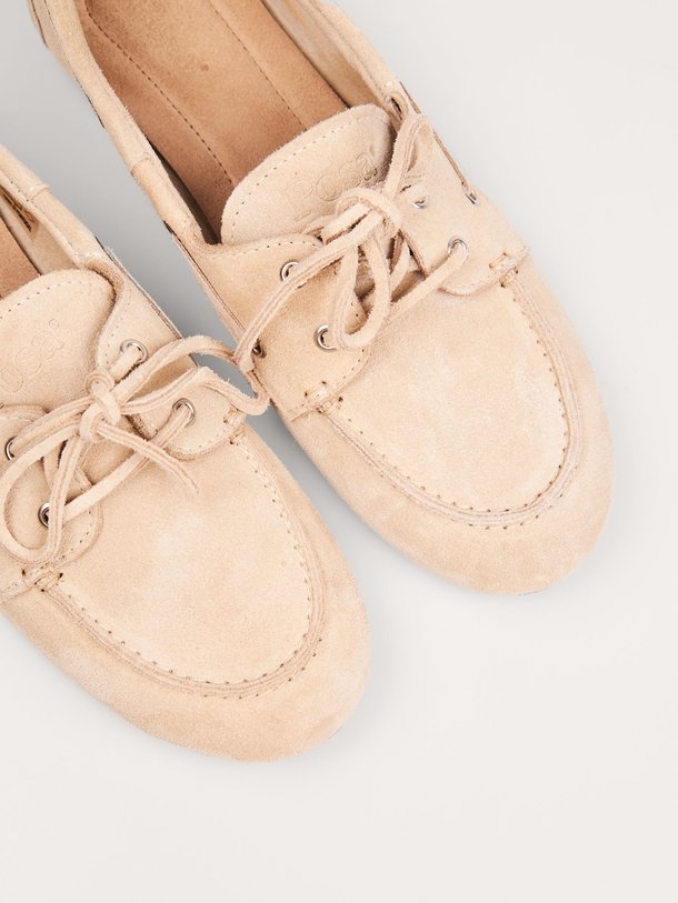 Ontdek de Suéde loafers van Posa in de kleur zand bij Orangebag. Op werkdagen voor 21:45 besteld, morgen in huis.