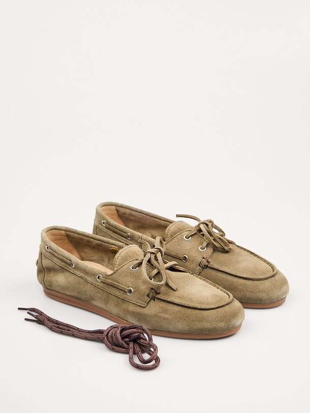 Ontdek de Suède loafers van Posa in de kleur Kaki bij Orangebag. Op werkdagen voor 21:45 besteld, morgen in huis.