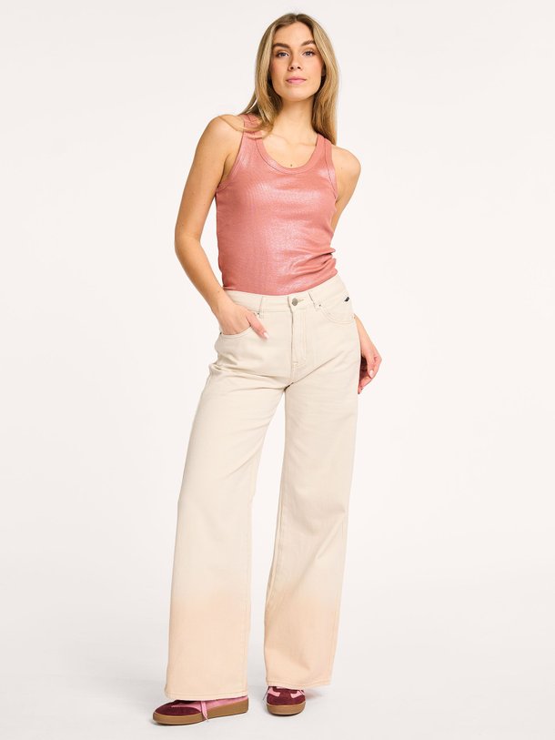 Ontdek de High waist wide leg jeans van Summum in de kleur ecru bij Orangebag. Op werkdagen voor 21:45 besteld, morgen in huis.