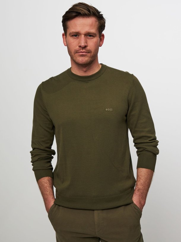 Ontdek de Pacas katoenen trui van Boss in de kleur mosgroen bij Orangebag. Op werkdagen voor 21:45 besteld, morgen in huis.