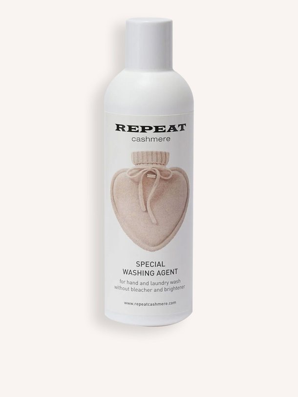 Ontdek de Cashmere washing agent van Repeat bij Orangebag. Op werkdagen voor 21:45 besteld, morgen in huis.