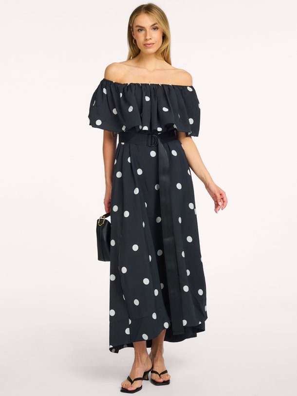 Ontdek de CMFIE-DRESS van Copenhagen Muse bij Orangebag. Op werkdagen voor 21:45 besteld, morgen in huis.