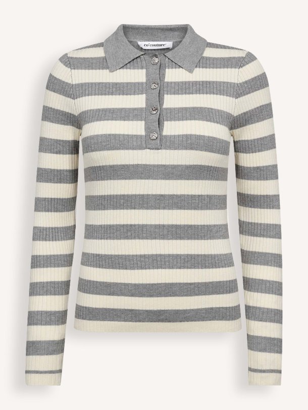 Ontdek de Bonny viscosemix gestreepte polo top van Co'Couture in de kleur Lichtgrijs bij Orangebag. Op werkdagen voor 21:45 besteld, morgen in huis.