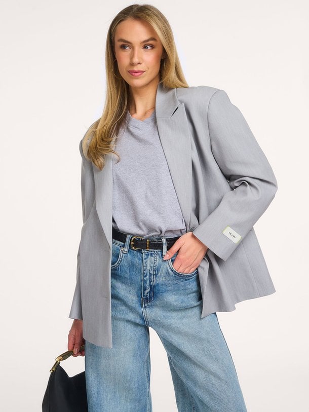 Ontdek de ladies woven clean mix blazer van Alix The Label bij Orangebag. Op werkdagen voor 21:45 besteld, morgen in huis.