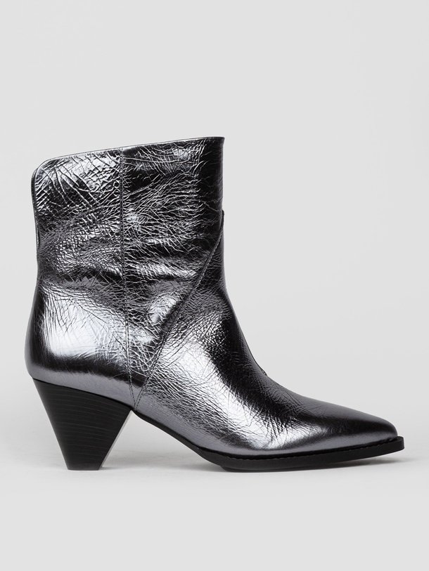 Ontdek de Kaia lederen metallic enkellaarzen van Dante 6 in de kleur zilverkleur bij Orangebag. Op werkdagen voor 21:45 besteld, morgen in huis.