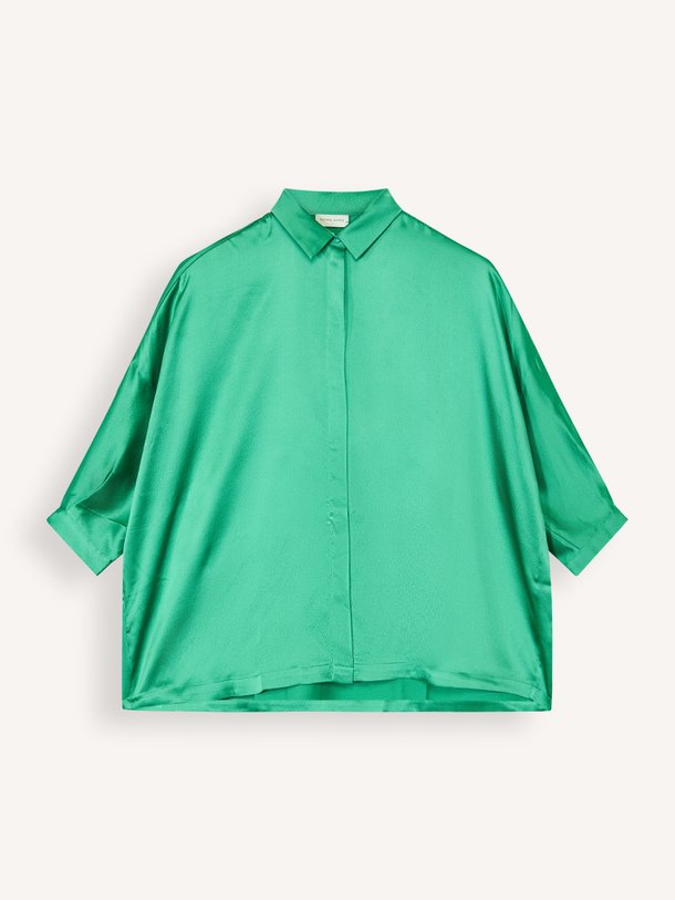 Ontdek de Manon zijden blouse van Karma Koma in de kleur groen bij Orangebag. Op werkdagen voor 21:45 besteld, morgen in huis.