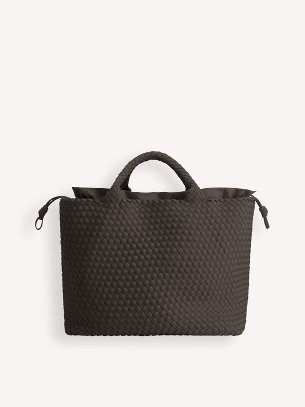 Ontdek de Gevlochten handtas large van Marrea in de kleur donkerbruin bij Orangebag. Op werkdagen voor 21:45 besteld, morgen in huis.