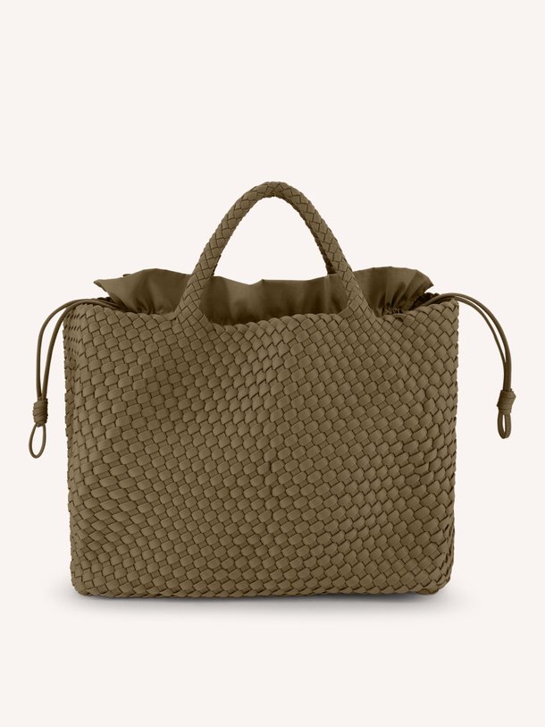 Ontdek de Gevlochten handtas large van Marrea in de kleur camel bij Orangebag. Op werkdagen voor 21:45 besteld, morgen in huis.