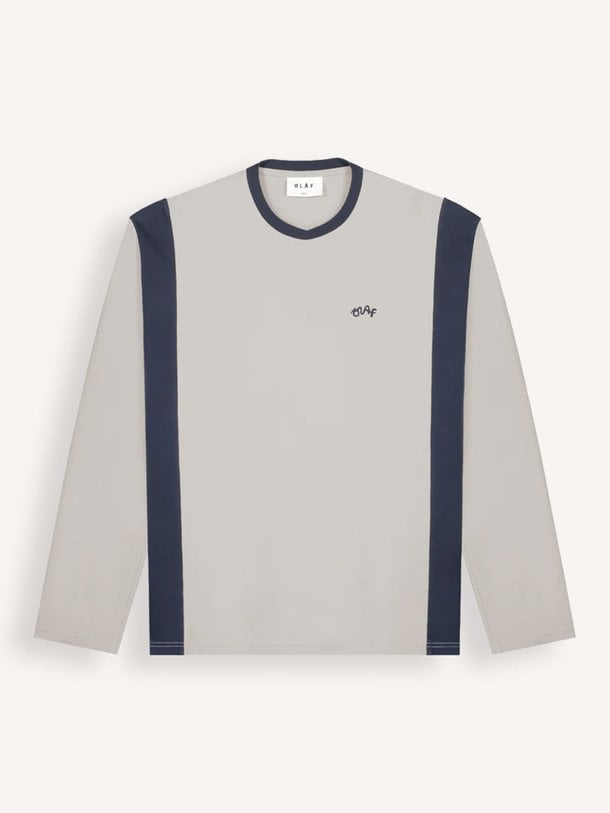 Ontdek de Panel Tee katoenen longsleeve van OLAF in de kleur zand bij Orangebag. Op werkdagen voor 21:45 besteld, morgen in huis.