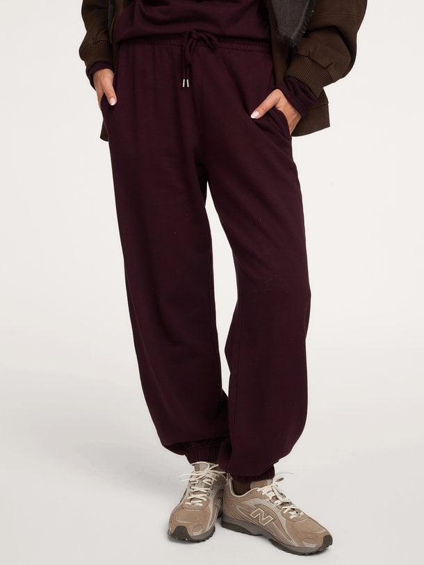 Ontdek de Organic Sweatpants 2.0 van Colorful Standard bij Orangebag. Op werkdagen voor 21:45 besteld, morgen in huis.