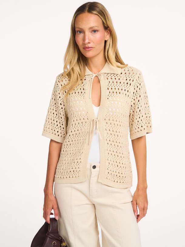 Ontdek de Vester organic cotton opengewerkt vest van Modstrom in de kleur Zand bij Orangebag. Op werkdagen voor 21:45 besteld, morgen in huis.