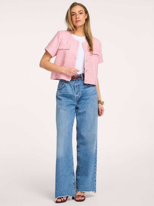 Ontdek de Lieve geweven bouclé jasje van Freebird in de kleur Roze bij Orangebag. Op werkdagen voor 21:45 besteld, morgen in huis.