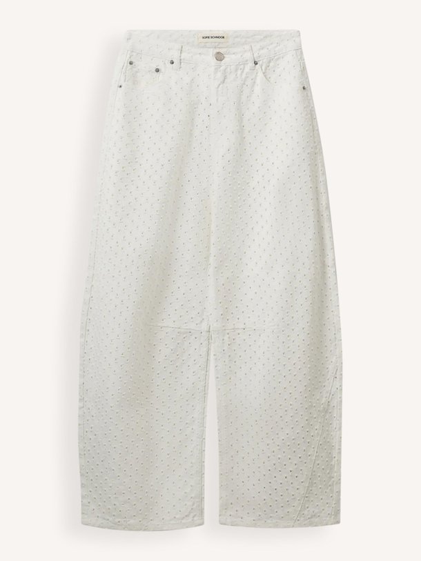 Ontdek de Tomir mid waist barrel fit non-stretch jeans van Sofie Schnoor in de kleur Off-white bij Orangebag. Op werkdagen voor 21:45 besteld, morgen in huis.