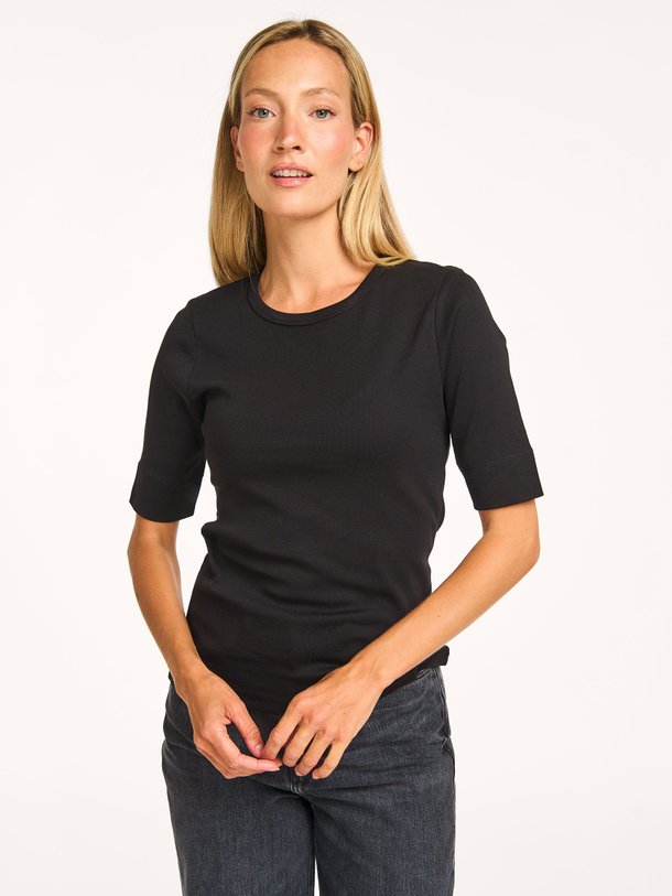 Ontdek de Granny organic cotton T-shirt van Co'Couture in de kleur zwart bij Orangebag. Op werkdagen voor 21:45 besteld, morgen in huis.