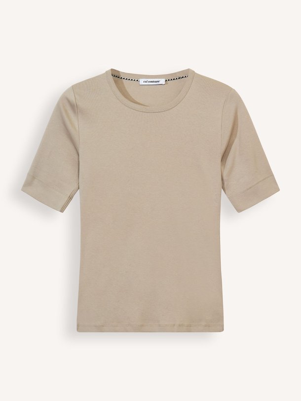 Ontdek de Granny organic cotton T-shirt van Co'Couture in de kleur beige bij Orangebag. Op werkdagen voor 21:45 besteld, morgen in huis.