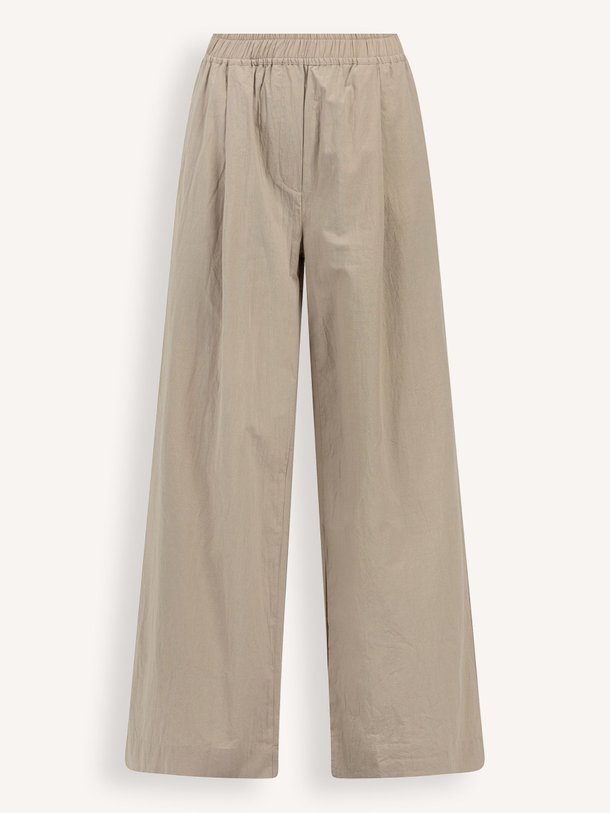 Ontdek de Nori katoenen broek van Knit-ted in de kleur kaki bij Orangebag. Op werkdagen voor 21:45 besteld, morgen in huis.