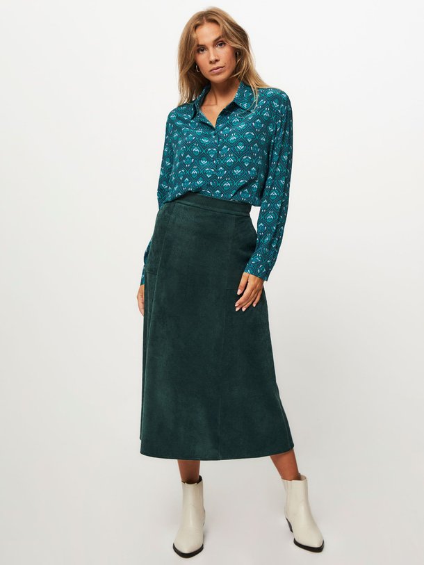 Ontdek de Tavel geweven ribcord A-lijn rok van La Fee Maraboutee in de kleur donkergroen bij Orangebag. Op werkdagen voor 21:45 besteld, morgen in huis.