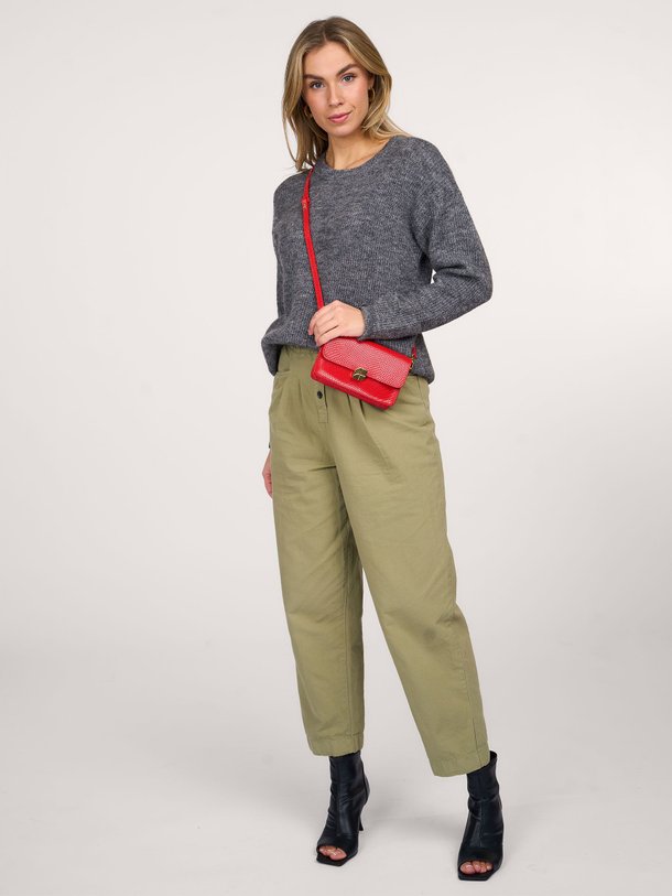 Ontdek de Wolmix gemêleerde trui van My Essential Wardrobe in de kleur grijs bij Orangebag. Op werkdagen voor 21:45 besteld, morgen in huis.