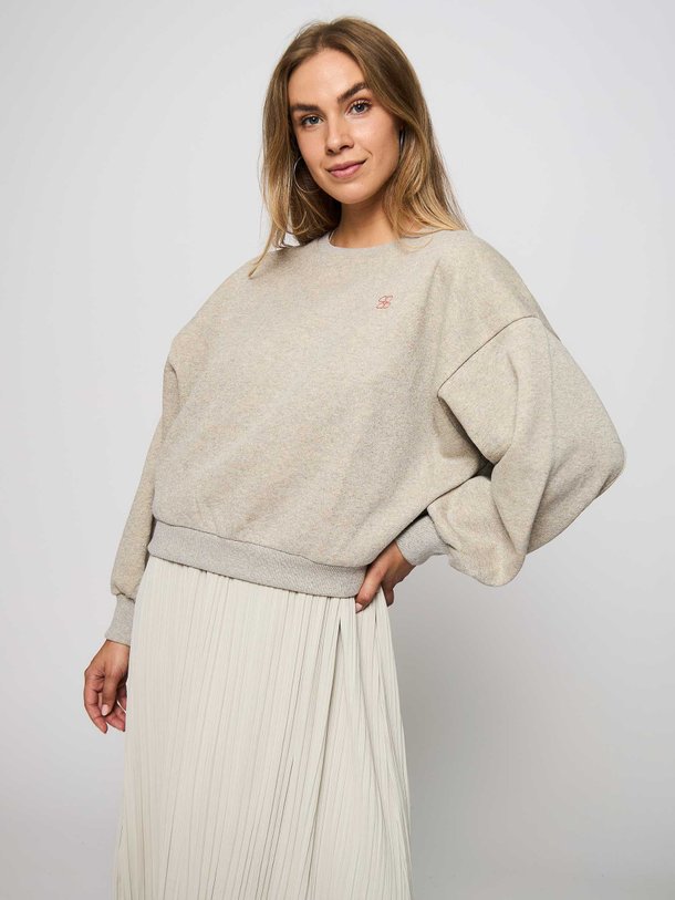 Ontdek de Bibi katoenmix gemêleerde sweater met lurex van By-Bar in de kleur zand bij Orangebag. Op werkdagen voor 21:45 besteld, morgen in huis.