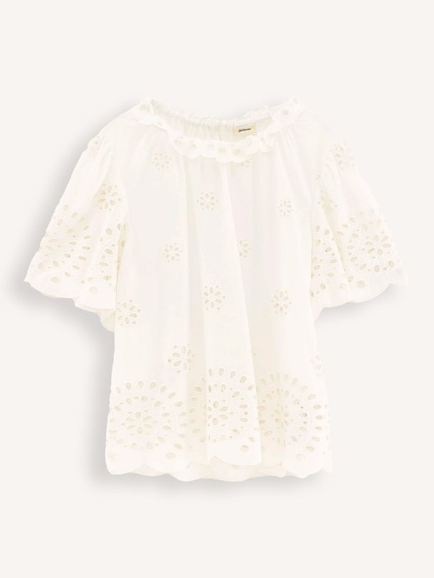 Ontdek de Darlene katoenen broderie top van Bellerose in de kleur wit bij Orangebag. Op werkdagen voor 21:45 besteld, morgen in huis.