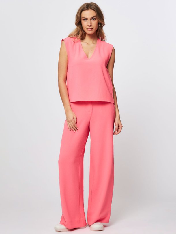 Ontdek de Falling geweven top van Essentiel Antwerp in de kleur roze bij Orangebag. Op werkdagen voor 21:45 besteld, morgen in huis.