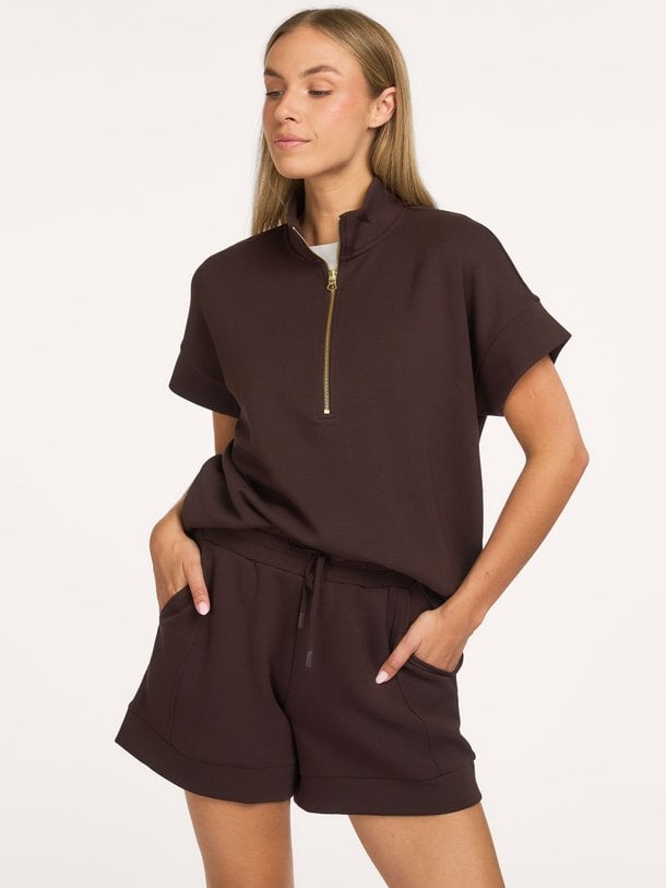 Ontdek de ATRIUM HIGH RISE SHORT 4.5 van Varley bij Orangebag. Op werkdagen voor 21:45 besteld, morgen in huis.