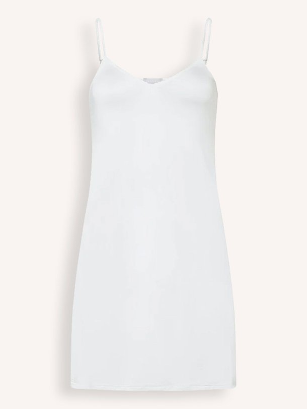 Ontdek de Satin Deluxe viscosemix onderjurk van Hanro in de kleur off-white bij Orangebag. Op werkdagen voor 21:45 besteld, morgen in huis.