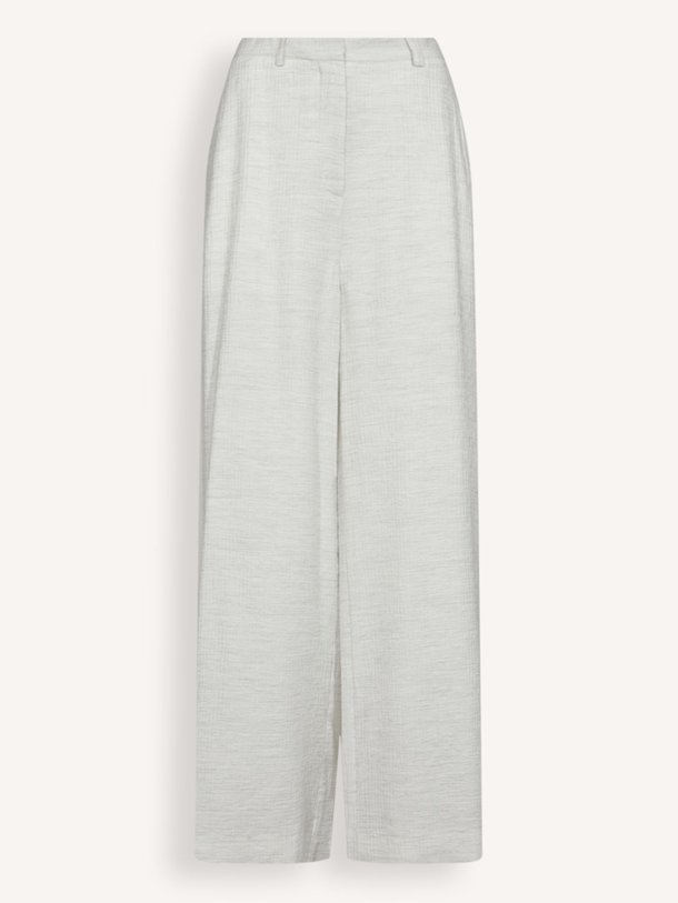 Ontdek de Brie viscose/katoenmix seersucker pantalon van Copenhagen Muse in de kleur off-white bij Orangebag. Op werkdagen voor 21:45 besteld, morgen in huis.