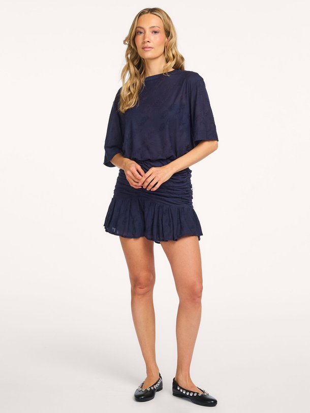 Ontdek de Hasley geweven skort van Iro in de kleur Donkerblauw bij Orangebag. Op werkdagen voor 21:45 besteld, morgen in huis.