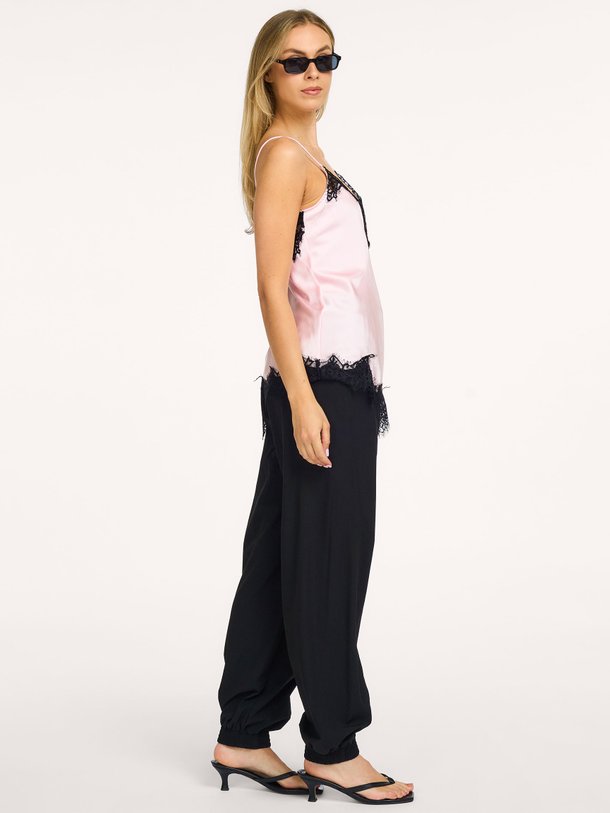 Ontdek de Asta Asym Contrast Lingerie Top van Haute L'Amitié bij Orangebag. Op werkdagen voor 21:45 besteld, morgen in huis.