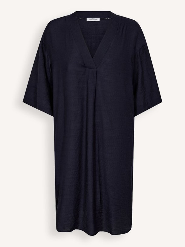 Ontdek de Caryn viscosemix jurk van Co'Couture in de kleur donkerblauw bij Orangebag. Op werkdagen voor 21:45 besteld, morgen in huis.