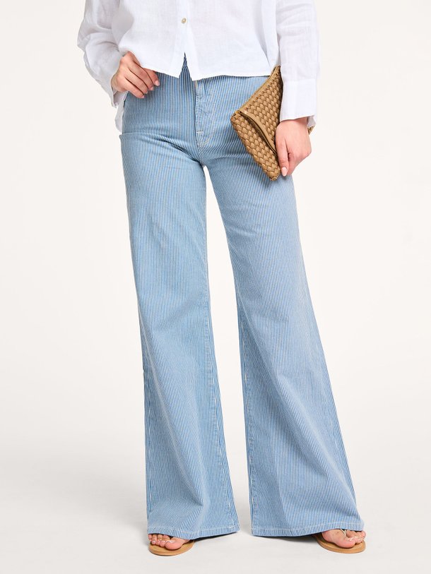 Ontdek de Femme high waist wide leg gestreepte jeans van By-Bar in de kleur blauw bij Orangebag. Op werkdagen voor 21:45 besteld, morgen in huis.