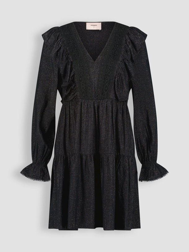 Ontdek de Misty viscosemix jurk met lurex van Freebird in de kleur zwart bij Orangebag. Op werkdagen voor 21:45 besteld, morgen in huis.