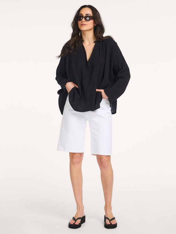 Ontdek de Sencha katoenen top van Sea Me Happy in de kleur Zwart bij Orangebag. Op werkdagen voor 21:45 besteld, morgen in huis.