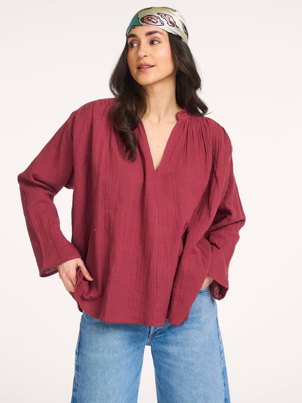 Ontdek de Sencha katoenen top van Sea Me Happy in de kleur Bordeauxrood bij Orangebag. Op werkdagen voor 21:45 besteld, morgen in huis.