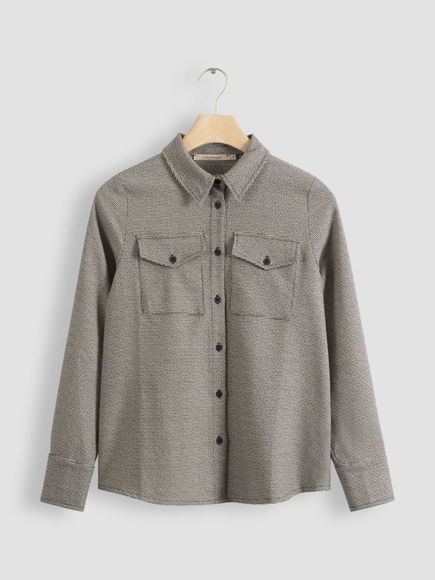 Ontdek de Recycla viscosemix blouse van La Fee Maraboutee in de kleur zwart bij Orangebag. Op werkdagen voor 21:45 besteld, morgen in huis.