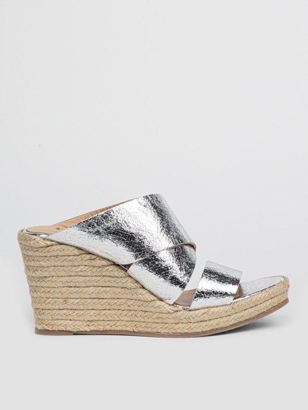 Ontdek de Bella lederen metallic sleehakken van Ivylee Copenhagen in de kleur zilverkleur bij Orangebag. Op werkdagen voor 21:45 besteld, morgen in huis.