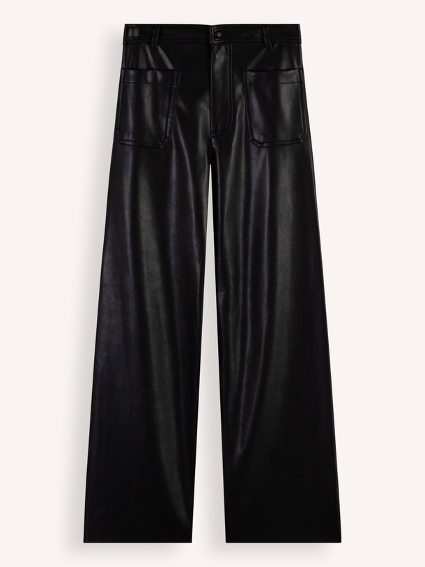 Ontdek de Zeno leatherlook stretch broek van La Fee Maraboutee in de kleur zwart bij Orangebag. Op werkdagen voor 21:45 besteld, morgen in huis.
