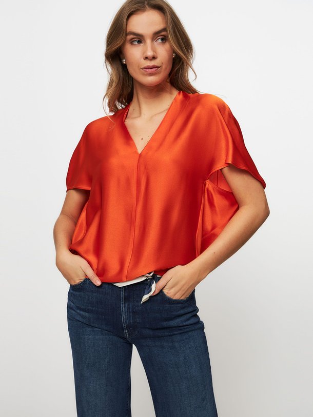 Ontdek de zijdemix top van Semicouture in de kleur oranje bij Orangebag. Op werkdagen voor 21:45 besteld, morgen in huis.