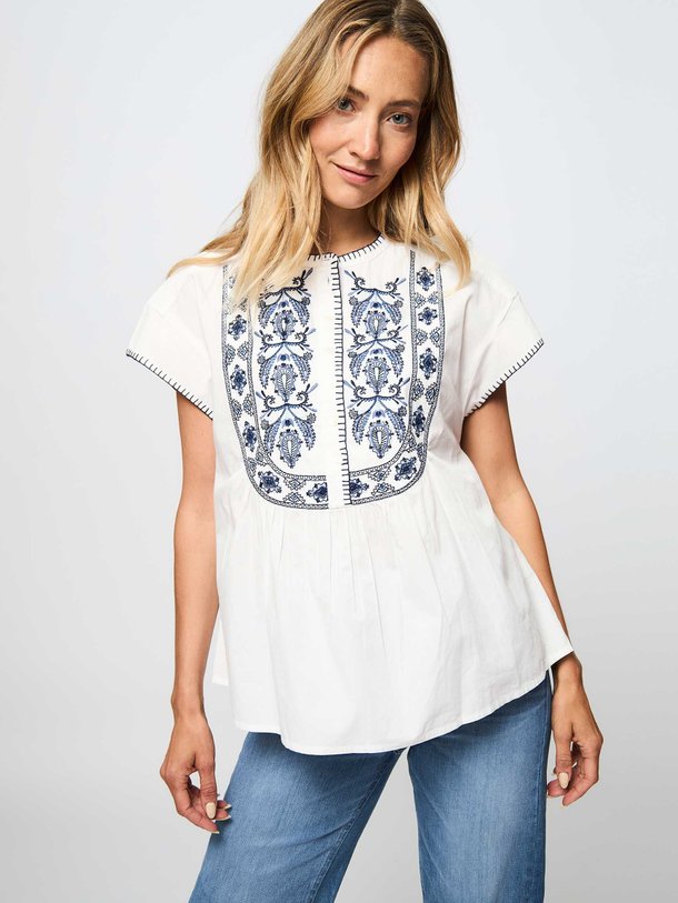 Ontdek de Molly katoenen top met borduursel van Lollys Laundry in de kleur wit bij Orangebag. Op werkdagen voor 21:45 besteld, morgen in huis.