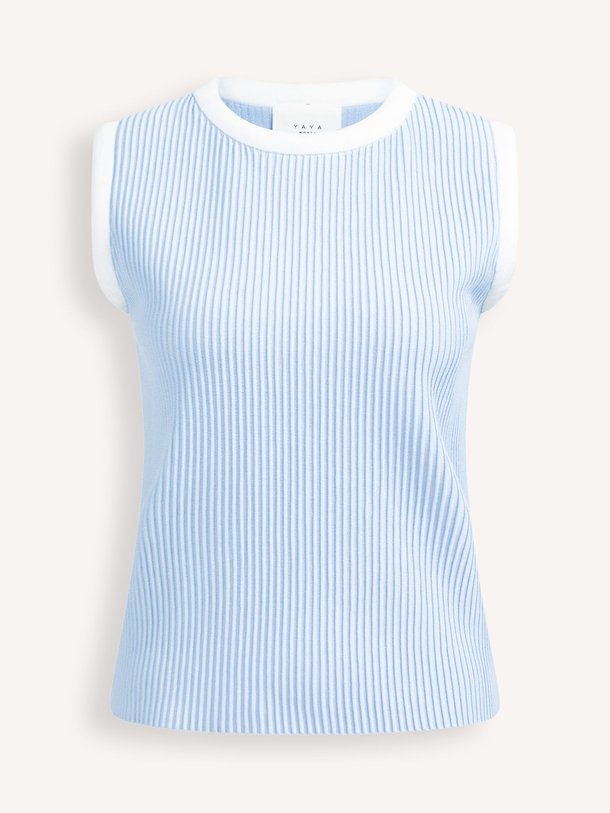 Ontdek de Viscosemix rib top van Yaya in de kleur Lichtblauw bij Orangebag. Op werkdagen voor 21:45 besteld, morgen in huis.